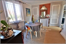 Local commercial + logement attenant — Emplacement stratégique en sortie N154