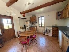 A 2 PAS DE SAINT MARTIN DE LONDRES, MAISON DE VILLAGE DE CARACTERE A RENOVER AVEC VUE EXCEPTIONNELLE ET FORT POTENTIEL