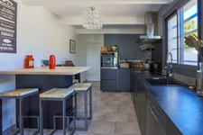 Élégante maison familiale avec espace réception et piscine – Baillargues