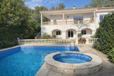 Élégante villa de plus de 300 m2 avec piscine au cœur du Plan des 4 Seigneurs à Montpellier