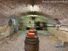 Maison à vendre de 188 m ²- 3 chambres à LABORDE commune de AUXERRE (89) - Terrain 1 740 m² - avec dépendances