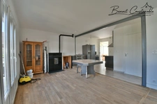 House for sale in Auxerre, Laborde area, measuring 51.2 m² – Full basement – 1 bedroom – 725 m² plot