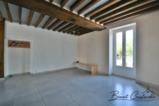 Maison à vendre de 188 m ²- 3 chambres à LABORDE commune de AUXERRE (89) - Terrain 1 740 m² - avec dépendances