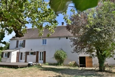 Maison à vendre de 188 m ²- 3 chambres à LABORDE commune de AUXERRE (89) - Terrain 1 740 m² - avec dépendances