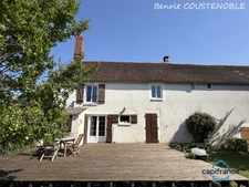Maison à vendre de 188 m ²- 3 chambres à LABORDE commune de AUXERRE (89) - Terrain 1 740 m² - avec dépendances