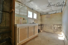 House for sale in Auxerre, Laborde area, measuring 51.2 m² – Full basement – 1 bedroom – 725 m² plot