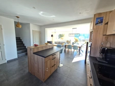 Maison contemporaine 5 pièces de 128 m² – 4 chambres – Vinzier – Calme absolu
