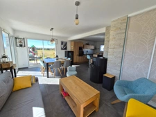 Maison contemporaine 5 pièces de 128 m² – 4 chambres – Vinzier – Calme absolu