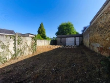 Local commercial et logement de 194m2 à rénover à BESSE SUR BRAYE (72)