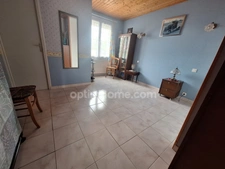 Maison 6 pièces et nombreuses dépendance à SAINT MICHEL EN L'HERM (85)