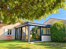 🏡 ANGLES – MAISON ATYPIQUE 110 M² – GRANDE VÉRANDA 24 M² – 3 CHAMBRES – JARDIN CLOS – À 8 MIN DES PLAGES
