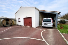 Ensemble immobilier à vendre 7 pièces LA TAILLEE (85)