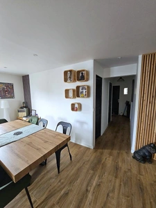 Dpt Pyrénées Atlantiques (64) A vendre Appartement T3 de 72 m² habitables + grande terrasse de 45 m² et 2 balcons - Dernier étage avec vue