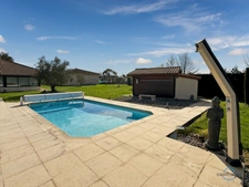 Gers (32) department, for sale in Barcelonne-du-Gers: 5-room house (T5) with 155 m² of living space + large garages, outbuildings and swimming pool on 8678 m² of land, in a quiet location