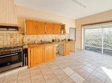Gers (32) department, for sale in BARCELONNE DU GERS: 7-room house with 160 m² of living space + adjoining barn on 250 m² of land  