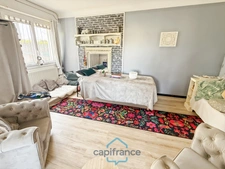 Dpt Gers (32), à vendre RISCLE très belle maison T8 de 220 m² habitables + grand garage et dépendances sur 875 m² de terrain, au calme