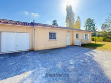 Dpt Landes (40), à vendre CAZERES SUR L'ADOUR Maison contemporaine T4 de 88 m² habitables en plain pied + garage de 20 m² sur 630 m² de terrain, au calme