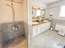 Gers (32) department, for sale in Barcelonne-du-Gers: beautiful contemporary 5-room house (T5) of 138 m² of living space on one level + terraces, swimming pool and garage on 1694 m² of land, in a quie