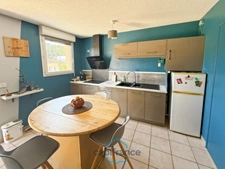 Dpt Landes (40), à vendre AIRE SUR L'ADOUR Appartement T2 de 47m² habitables + balcon de 10 m² et place de parking privative, au centre-ville et au calme