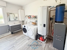 Dpt Gers (32), à vendre RISCLE très belle maison T8 de 220 m² habitables + grand garage et dépendances sur 875 m² de terrain, au calme