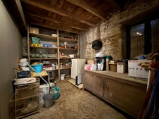 Dpt Hautes Pyrénées (65), à vendre SADOURNIN corps de ferme avec maison T6 de 125m² + grandes dépendances attenantes sur 8280 m² de terrain, au calme