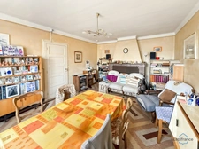 Gers (32) department, for sale in BARCELONNE DU GERS: 3-bedroom house of 92 m² of living space on one level + garage and outbuilding on 563 m² of land, in a quiet location close to shops