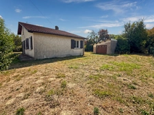 Dpt Gers (32), à vendre BARCELONNE DU GERS maison T4 de 90 m² habitables en plain-pied + garage et dépendance sur 684 m² de terrain, au calme