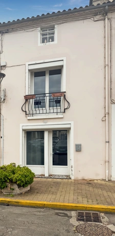 Dpt Landes (40), à vendre AIRE SUR L'ADOUR maison de ville T3 de 90 m² habitables + grenier, au centre-ville et au calme