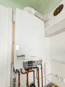 Dpt Landes (40), à vendre AIRE SUR L'ADOUR maison de ville T3 de 90 m² habitables + grenier, au centre-ville et au calme