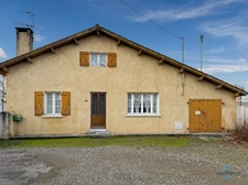 Gers (32) department, for sale in BARCELONNE DU GERS: 3-bedroom house of 92 m² of living space on one level + garage and outbuilding on 563 m² of land, in a quiet location close to shops