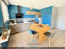 Dpt Landes (40), à vendre AIRE SUR L'ADOUR Appartement T2 de 47m² habitables + balcon de 10 m² et place de parking privative, au centre-ville et au calme