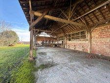 Dpt Hautes Pyrénées (65), à vendre SADOURNIN corps de ferme avec maison T6 de 125m² + grandes dépendances attenantes sur 8280 m² de terrain, au calme