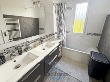 Dpt Gers (32), à vendre BARCELONNE DU GERS belle maison T5 de 105 m² habitables sur 2 niveaux + garage sur 617 m² de terrain, au bout d'une impasse, au calme