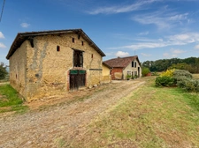 Dpt Gers (32), for sale BERNEDE Large old house of 500 m² of living space to renovate on 2.5 hectares of land, in a quiet location