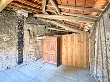 Dpt Landes (40), à vendre AIRE SUR L'ADOUR maison à rénover T6 de 200 m² habitables + garage attenant et dépendances sur 1314 m² de terrain au centre village