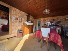 Dpt Hautes Pyrénées (65), à vendre SADOURNIN corps de ferme avec maison T6 de 125m² + grandes dépendances attenantes sur 8280 m² de terrain, au calme