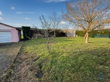 Gers (32) department, for sale in Barcelonne-du-Gers: Single-story, 4-room house with 105 m² of living space + attached garage and detached double garage on 1193 m² of land, in a quiet location