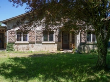 Haute-Garonne (31) department, for sale in Villeneuve-Lecussan: house to renovate, 5 rooms, 107m² of living space + carport on 730m² of land