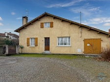 Gers (32) department, for sale in BARCELONNE DU GERS: 3-bedroom house of 92 m² of living space on one level + garage and outbuilding on 563 m² of land, in a quiet location close to shops