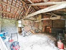 Dpt Gers (32), for sale SAINT MONT Old T4 house of 160 m² living space on one level + convertible attic + adjoining barn on 726 m² of land