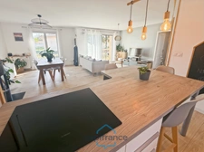 Dpt Landes (40), à vendre CAZERES SUR L'ADOUR Maison contemporaine T4 de 88 m² habitables en plain pied + garage de 20 m² sur 630 m² de terrain, au calme