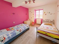 Gers (32), for sale in Viella: Superb character house with 8 rooms (T8) offering 270 m² of living space + large adjoining garage, carport and campervan shelter, swimming pool on 5493 m² of land, in a 