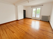 Dpt Landes (40), à vendre AIRE SUR L'ADOUR maison de ville T3 de 90 m² habitables + grenier, au centre-ville et au calme