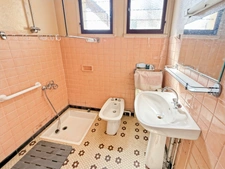 Dpt Gers (32), à vendre BARCELONNE DU GERS maison T4 de 90 m² habitables en plain-pied + garage et dépendance sur 684 m² de terrain, au calme