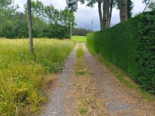 Haute-Garonne (31) department, for sale in Villeneuve-Lecussan: house to renovate, 5 rooms, 107m² of living space + carport on 730m² of land