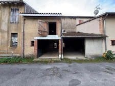 Hautes-Pyrénées (65), for sale in Trie-sur-Baïse: 2 large garages of 71 m² and 82 m² + upper floors on a total plot of 153 m², in the town center, in a quiet location