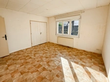 Gers (32) department, for sale in BARCELONNE DU GERS: 7-room house with 160 m² of living space + adjoining barn on 250 m² of land  