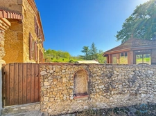 Gers (32), for sale in Viella: Superb character house with 8 rooms (T8) offering 270 m² of living space + large adjoining garage, carport and campervan shelter, swimming pool on 5493 m² of land, in a 