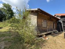Dpt Hautes Pyrénées (65), à vendre LALANNE Maison à ossature bois inachevée T2 de 70 m² habitables sur 1756 m² de terrain, au calme
