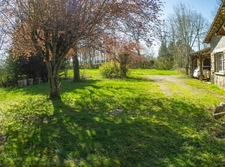 Haute-Garonne (31) department, for sale in Villeneuve-Lecussan: house to renovate, 5 rooms, 107m² of living space + carport on 730m² of land